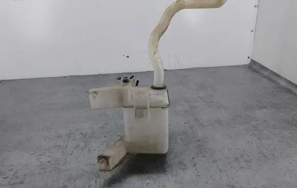 Windshield washer fluid reservoir/tank