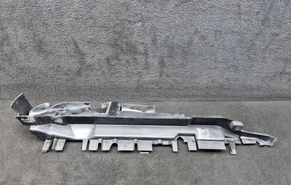 Audi A8 S8 D2 4D Intercooler air guide/duct channel 4D0121284C