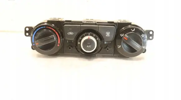 Hyundai i20 (PB PBT) Interior fan control switch 