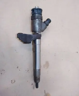 Maserati Ghibli Fuel injector 8445161267