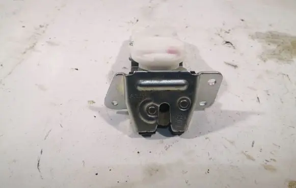 Mitsubishi ASX Loading door lock 17324 A147218