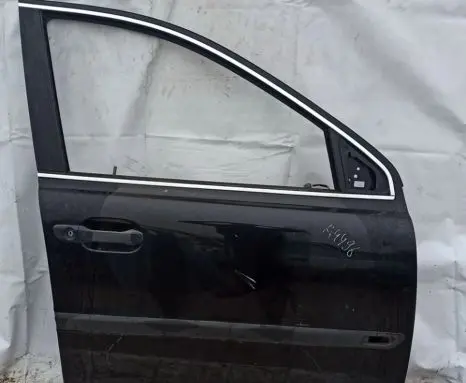 Volvo XC90 Front door Juoda
