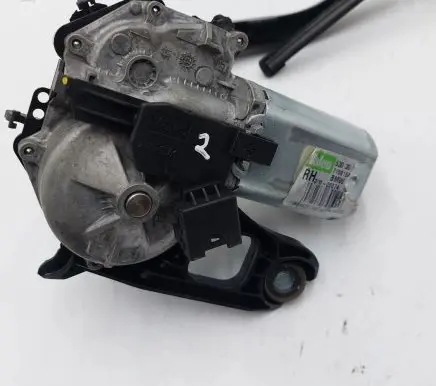 Mini One - Cooper Clubman R55 Rear window wiper motor 7168153