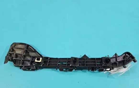 Lexus CT 200H Rear bumper mounting bracket 52576-76010 IMPRK1524089