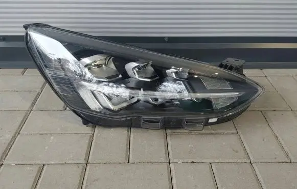 Ford Focus Headlight/headlamp MX7B-13E014