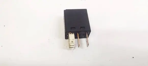 Jeep Grand Cherokee (WK) Other relay 4671168E