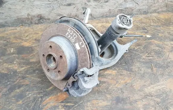 Mercedes-Benz E W212 Stub axle 