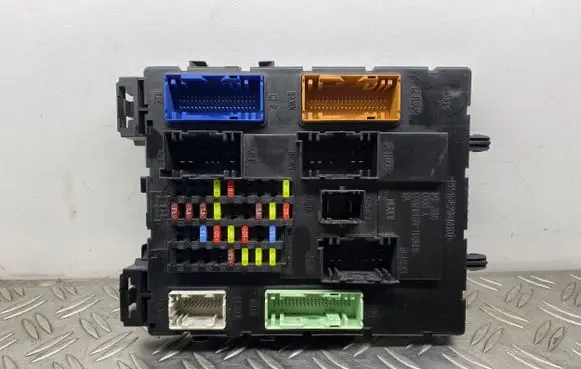 Ford Focus Power management control unit F1DT14A073GF 599511F03