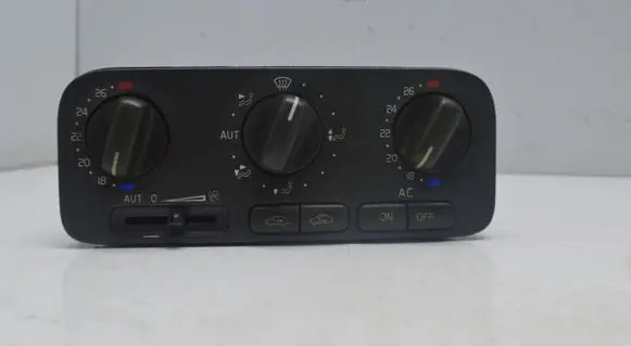 Volvo V70 Climate control unit 7923