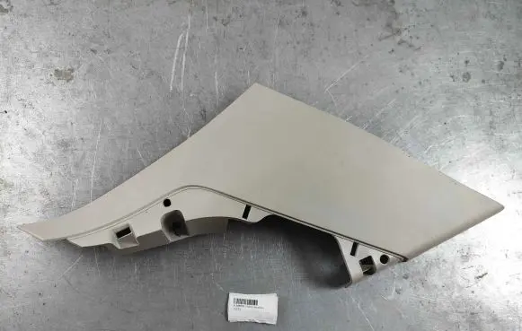 Volvo XC90 (D) pillar trim (bottom) 31389070