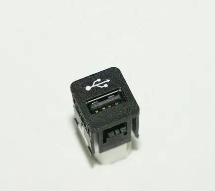 BMW X4 G02 USB socket connector 