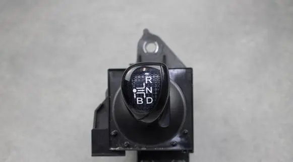 Toyota Auris E180 Gear shifter/selector 75C582RHD 75C582