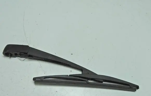 Suzuki SX4 Rear wiper blade arm 