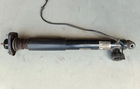 BMW Z4 E89 Rear shock absorber/damper 3352679000 F89H010V 6790002