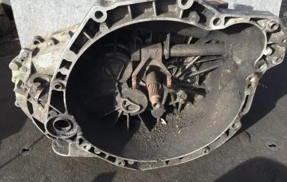 Renault Espace III Manual 5 speed gearbox 8200025738 pk1aa057