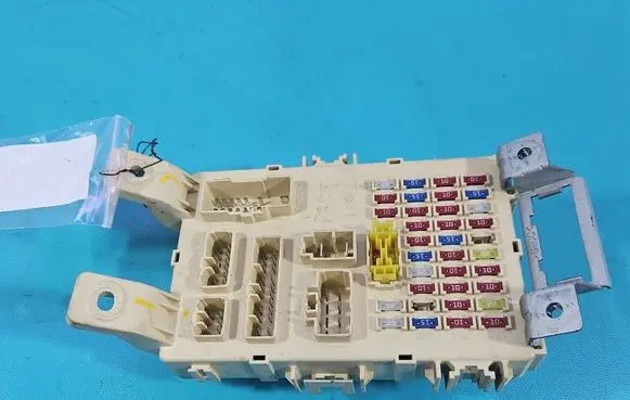 KIA Venga Fuse box set 919501J011 IMPRK1597578