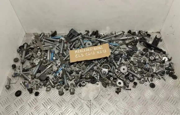 Nuts/bolts