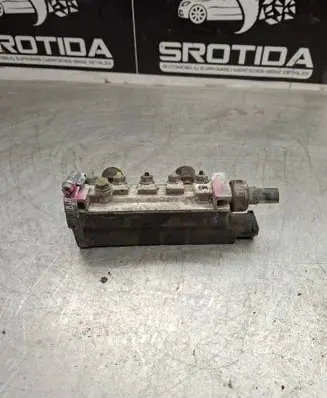 Mercedes-Benz S W220 Air suspension valve block A2203200258