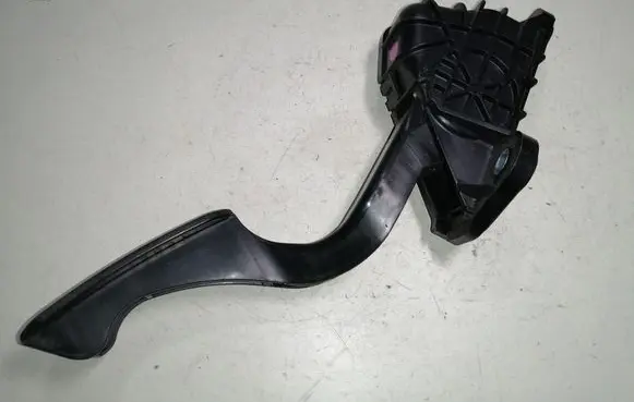 Lexus RX 330 - 350 - 400H Accelerator throttle pedal 7812048090 1988003050