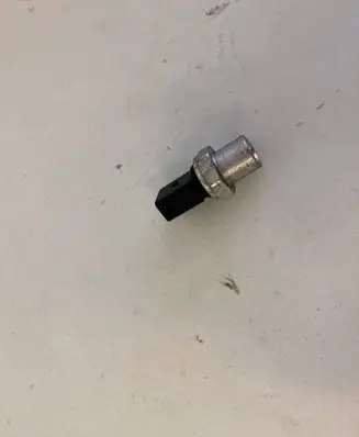 Volkswagen Golf VI Air conditioning (A/C) pressure sensor 4H0959126B