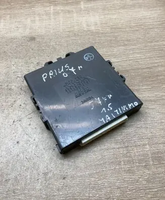 Toyota Prius (XW20) Combustion control unit/module 8967047010 1012380151