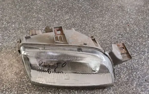 Fiat Punto (176) Headlight/headlamp