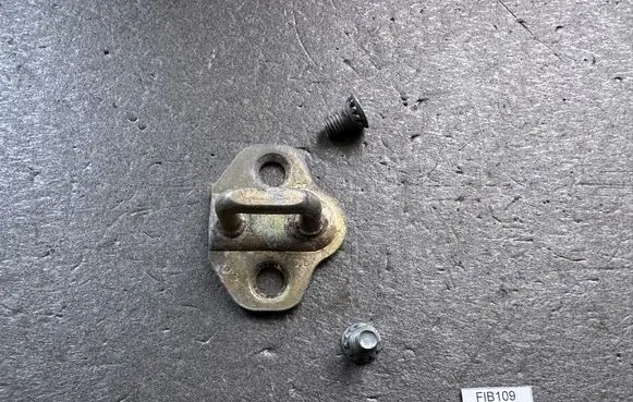 Nissan Patrol Y60 Front door soft close latching motor 8057001W00