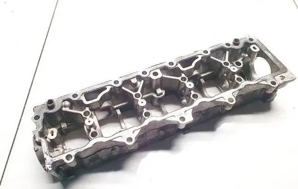 Peugeot 308 Engine head 