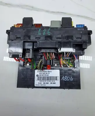 Mercedes-Benz C W203 Fuse box set 0025459401 5DK00797330