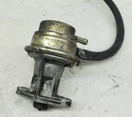 Mercedes-Benz 190 W201 Fuel injection high pressure pump 0020916801 A0020916801 720796637098