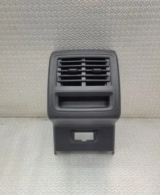 Volkswagen Golf VIII Rear air vent grill 5H0864298A 5H0819203