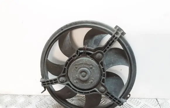 Audi A4 S4 B5 8D Electric radiator cooling fan