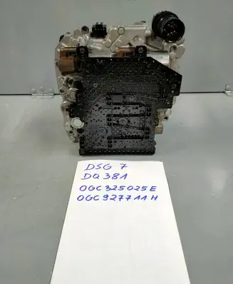 Skoda Superb B8 (3V) Transmission gearbox valve body 0GC325025E 0GC927711H DQ381