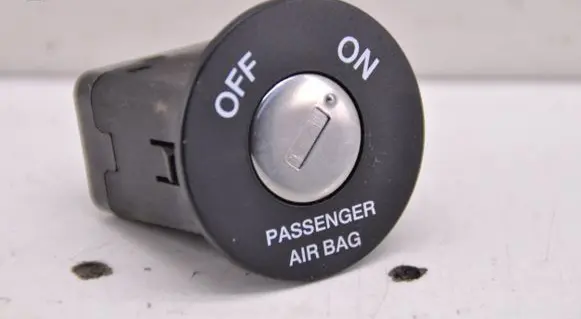 Hyundai i20 (PB PBT) Passenger airbag on/off switch 
