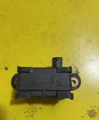 Mercedes-Benz S W221 ESP acceleration yaw rate sensor A0045422118