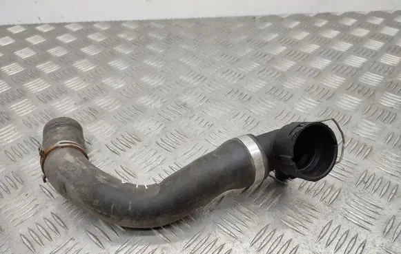 Mercedes-Benz Vito Viano W447 Engine coolant pipe/hose A4475010982