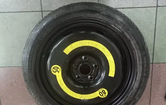 Volkswagen Golf V R18 spare wheel 1K0601027B