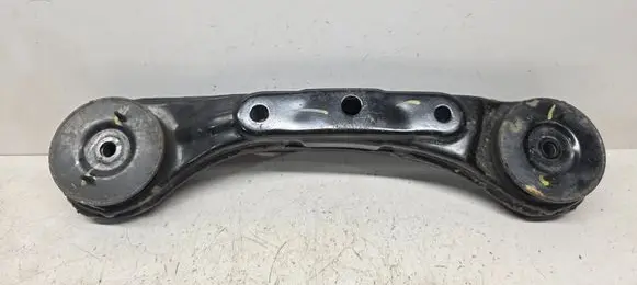 Honda CR-V Rear differential/diff mount bracket 50710T1GE00