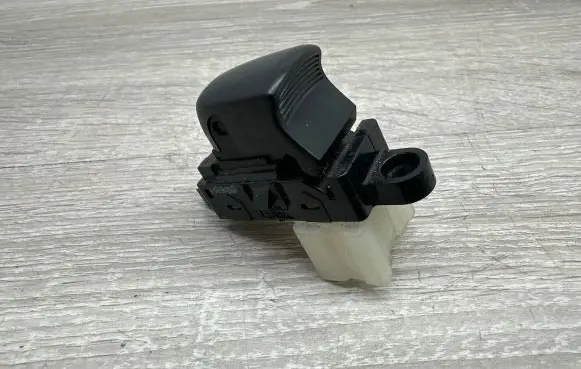 Nissan Qashqai Electric window control switch 14929S0