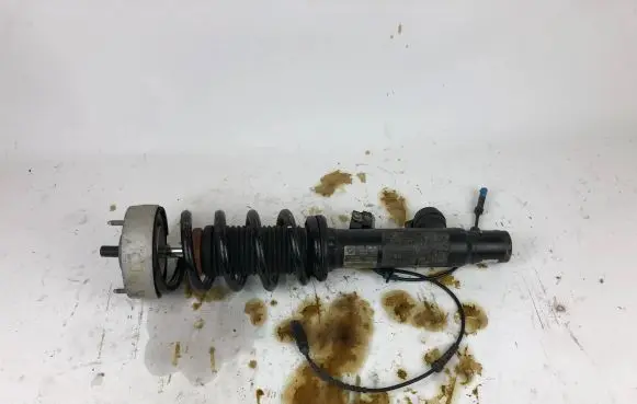 BMW X5 F15 Front shock absorber with coil spring 675084 F15V110H 105413