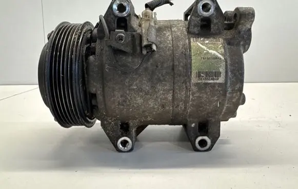 Volvo XC90 Air conditioning (A/C) compressor (pump) 8708581