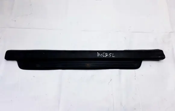Toyota Yaris Front sill trim cover 679140d010 67914-0d010