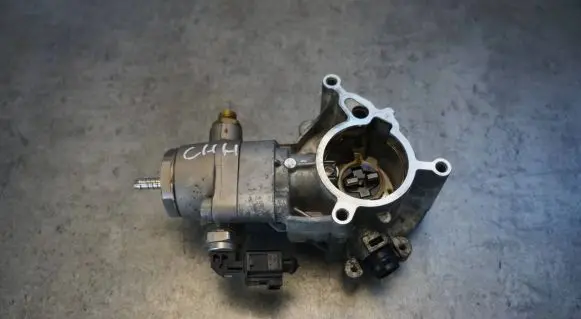 Audi TT TTS RS Mk3 8S Fuel injection high pressure pump 06L127025M 06L145100B