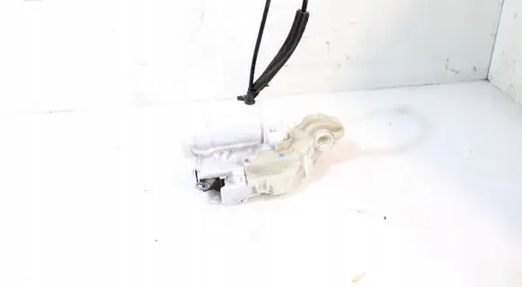 Alfa Romeo 159 Front door lock