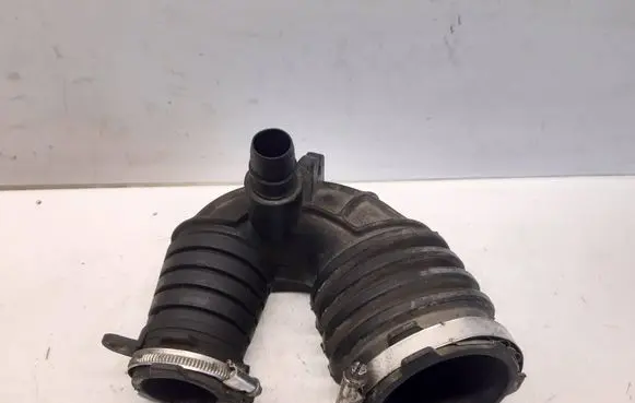 Audi A6 S6 C6 4F Air intake hose/pipe 4F0129615E