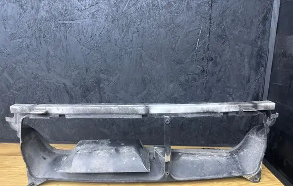 Volvo S80 Intercooler air guide/duct channel 7462