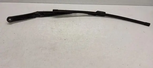 Volkswagen PASSAT B6 Windshield/front glass wiper blade 3C1955409C