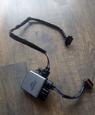 Nissan Leaf I (ZE0) Coolant fan relay 