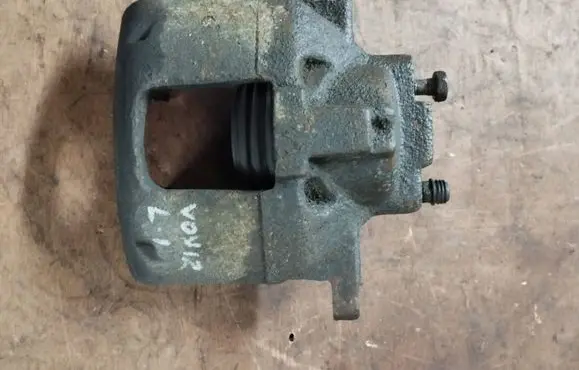 Chrysler Town & Country V Front brake caliper 68003697AC