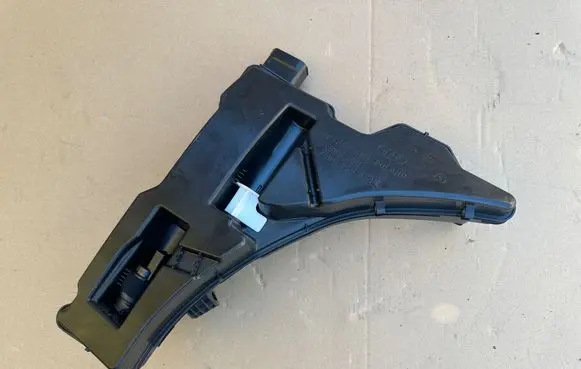 Audi A5 Windshield washer fluid reservoir/tank 8W6955451E